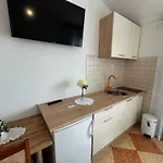 Apartment In 44015