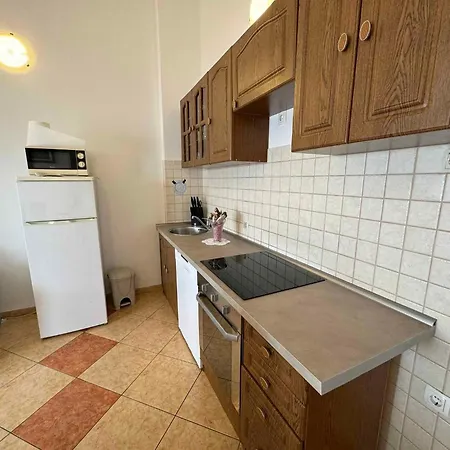 Appartement In 44015