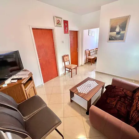 Appartement In 44015